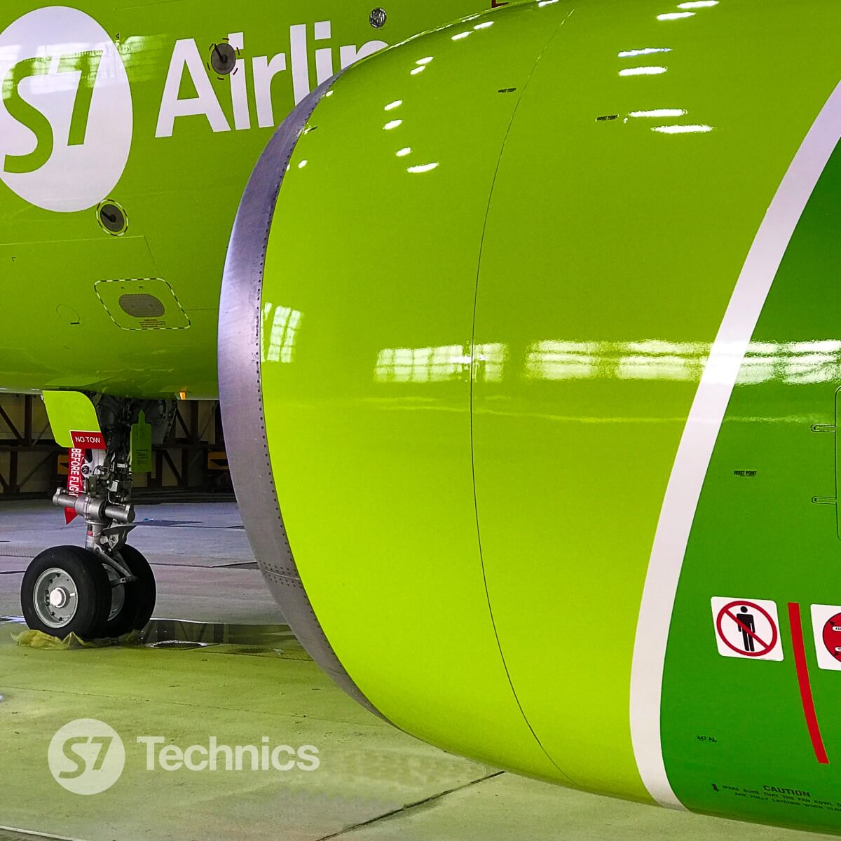 S7 Technics paints S7 Airlines’ aircraft